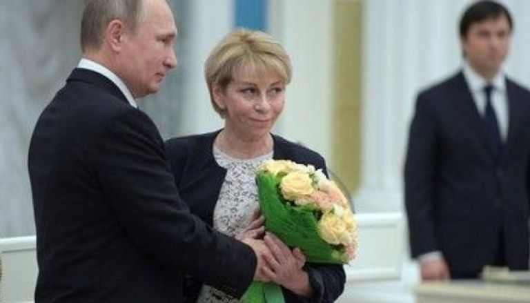 بوتين يكرم الدكتورة ليزا