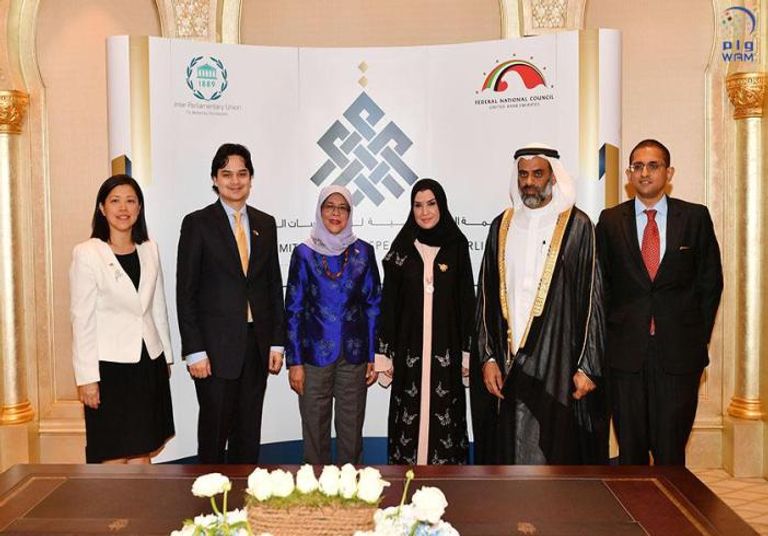 أمل القبيسي توقع مذكرات تفاهم مع رئيسات برلمانات عدة دول 