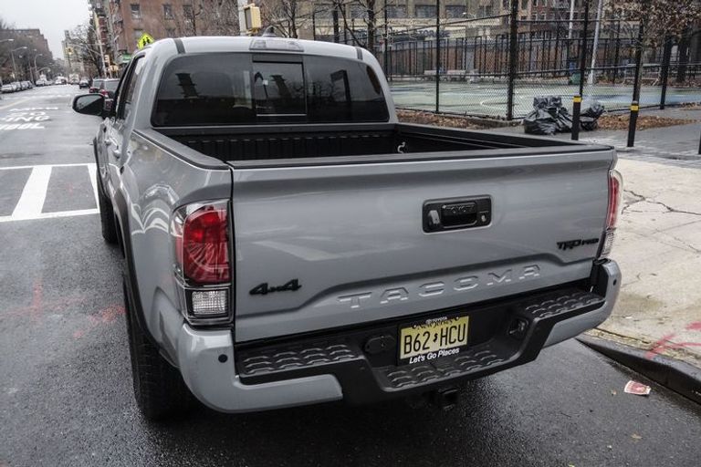 تويوتا تاكوما 2017 الجديدة - موقع بلومبيرج