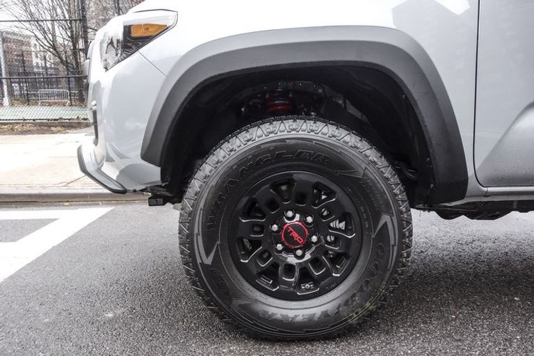 تويوتا تاكوما 2017 الجديدة - موقع بلومبيرج