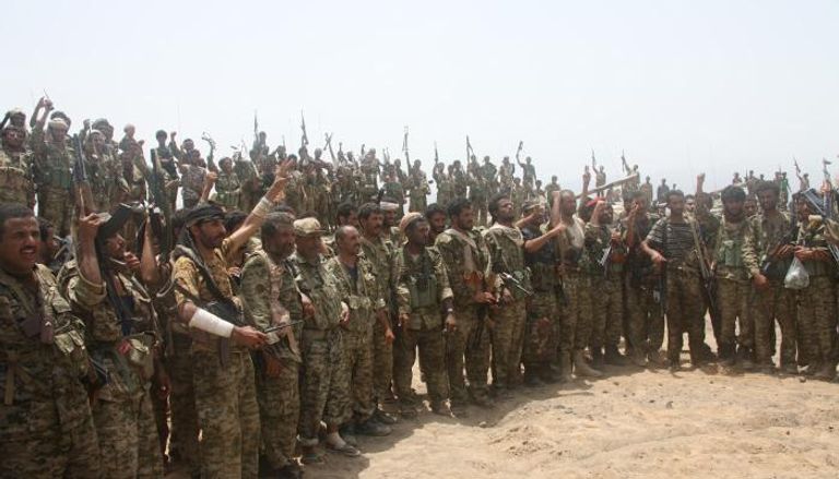 انضمام مئات من الحرس الجمهوري للجيش اليمني