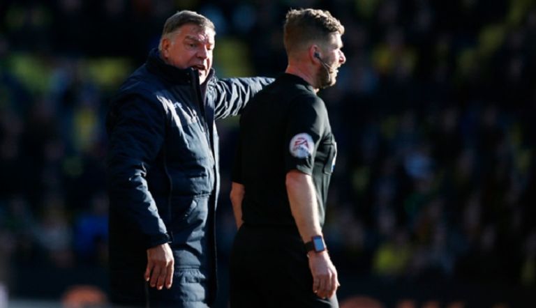 واتفورد يتعادل مع كريستال بالاس