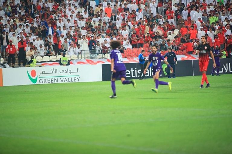 عموري يتألق