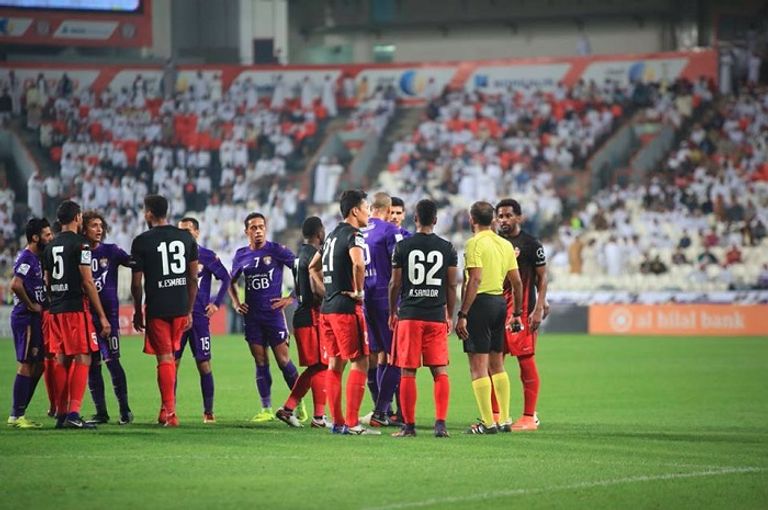 عموري يتألق