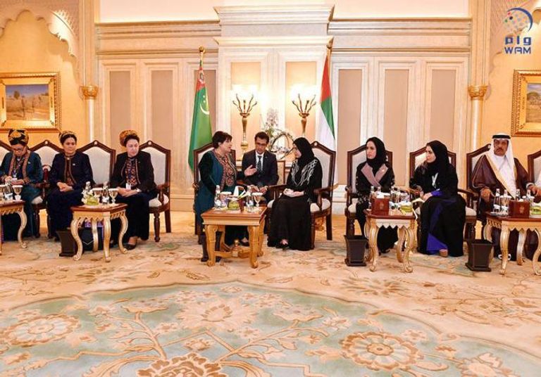 أمل القبيسي توقع مذكرات تفاهم مع 4رئيسات برلمانات