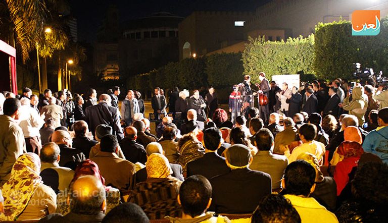 تمثال فريد الأطرش يزين دار الأوبرا المصرية