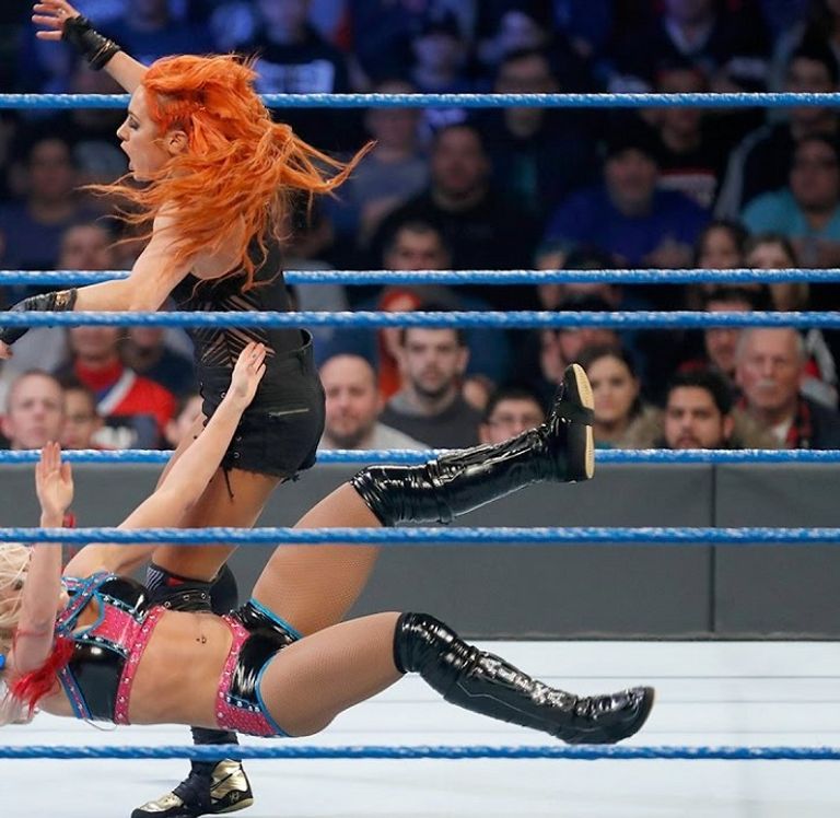 المصارعة المقنعة