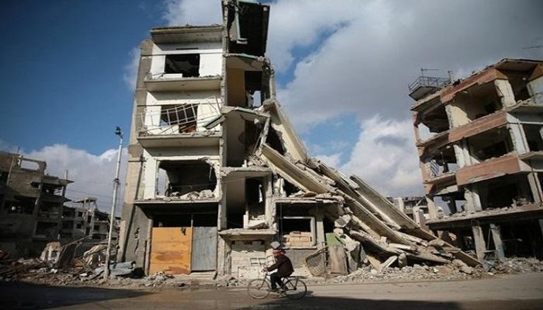 مبان مدمرة في دوما