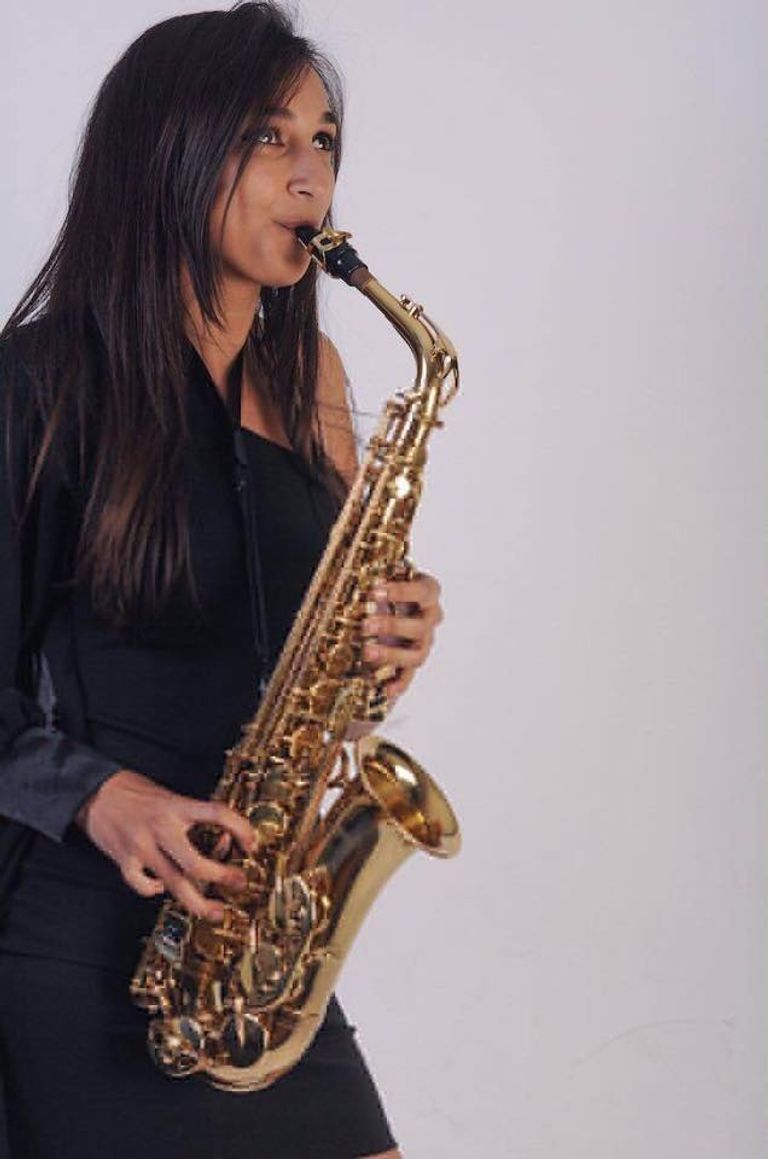 متسابقة مصرية على اللقب