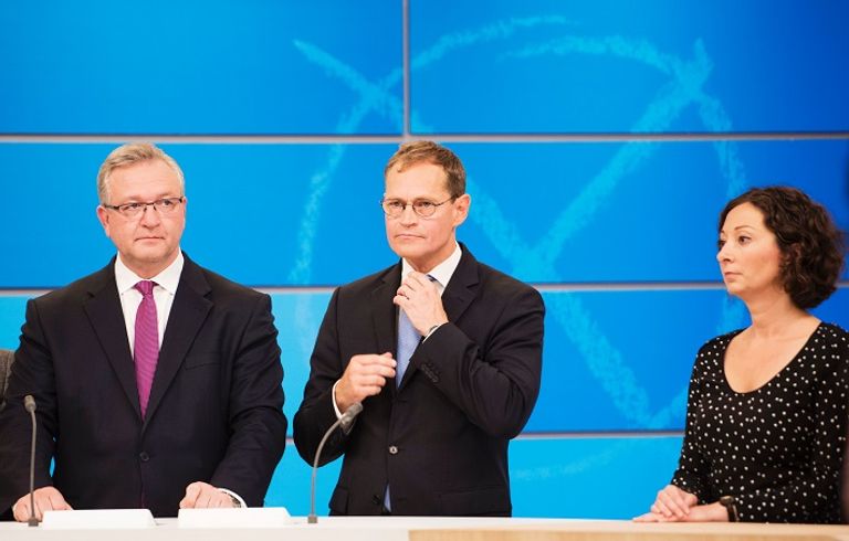 زعيم فرع حزب ميركل في برلين فرانك هنكل