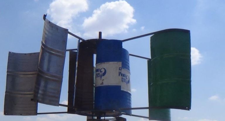 مخزن الغاز البراميل المتحركة حلت أزمة السوريين مع انعدام الخدمات