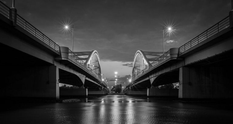 أبوظبي من الأعلى للمصو برنو سادزيك