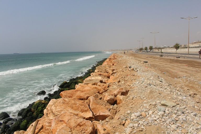 الإمارات تمول المشروعات التنموية في المناطق المحررة باليمن