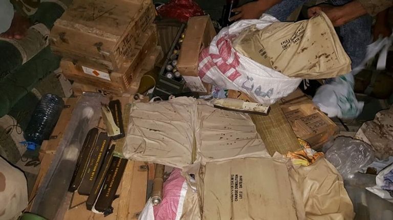 صورة من المضبوطات فى منزل أمير داعش باليمن