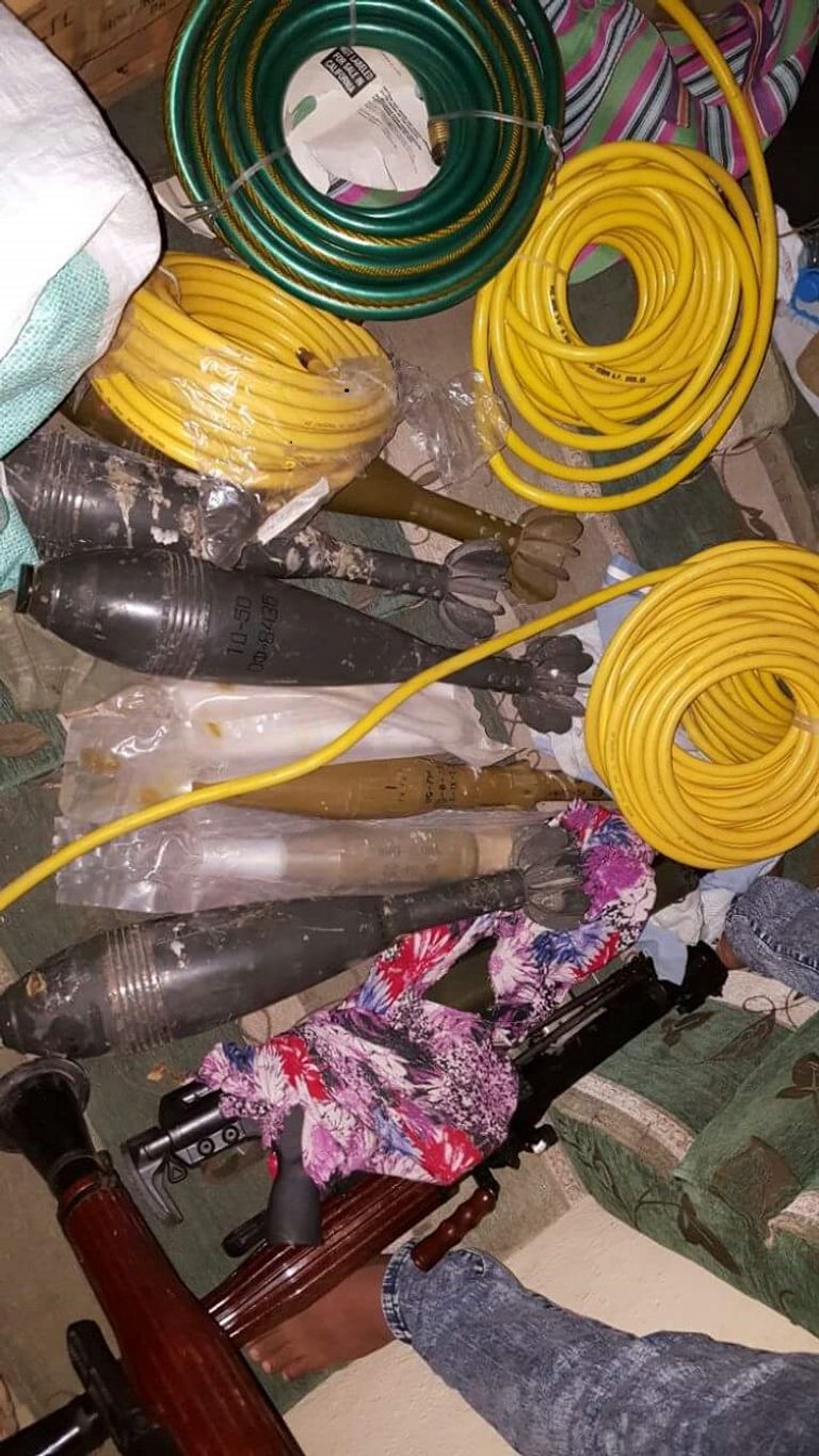 صورة من المضبوطات فى منزل أمير داعش باليمن