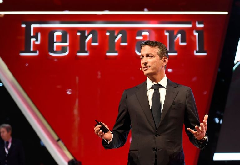 فتح باب معرض باريس للسيارات أمام الجمهور