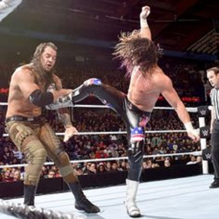 سينا وإيه جيه ستايلز