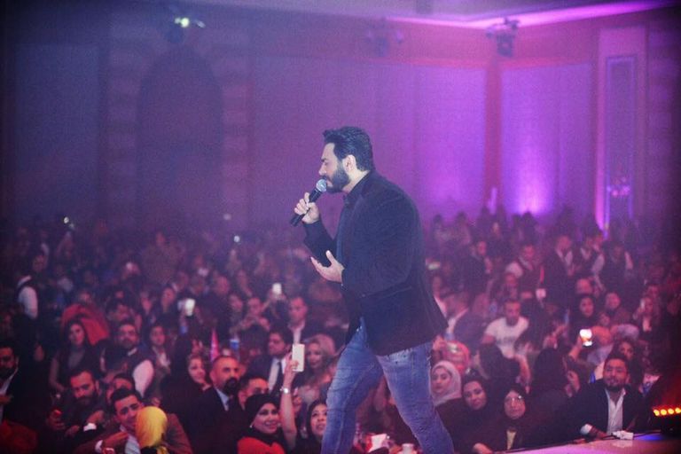 تامر حسني خلال الحفل