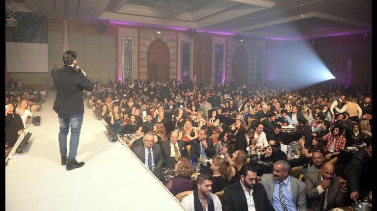 تامر حسني خلال الحفل