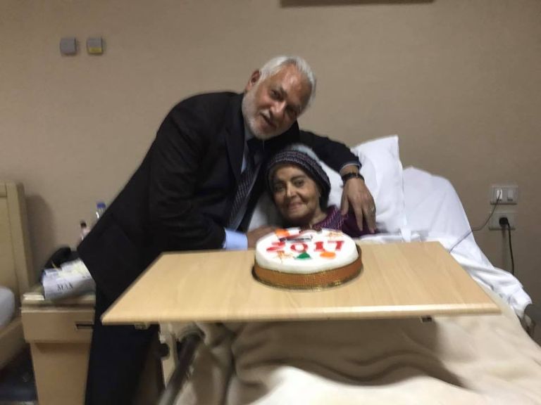 الصريطي مع مديحة يسري في المستشفى