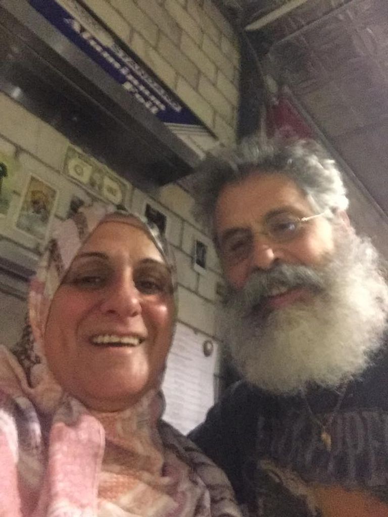 يحملن ثقافات مختلفة