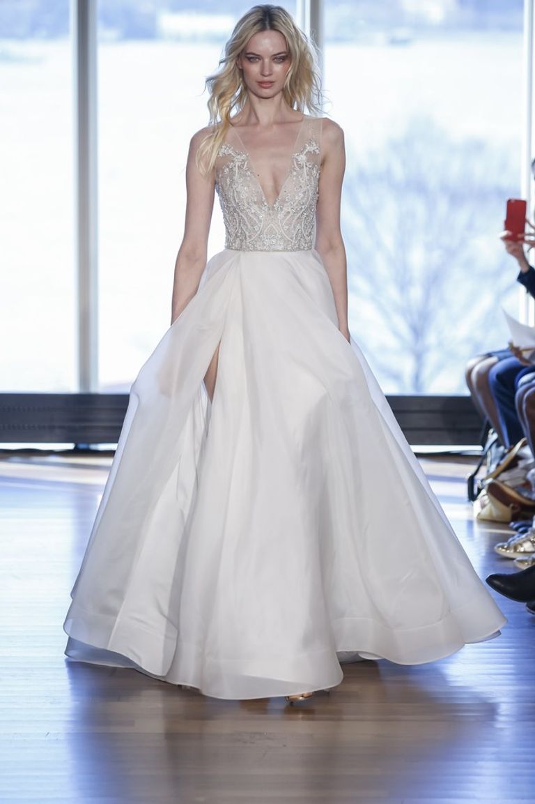 أجمل فساتين الزفاف.. وتظل الفرحة في القلب