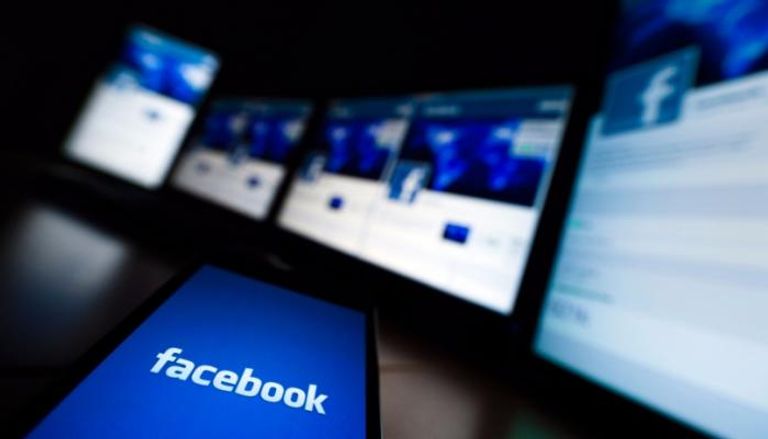 فيسبوك متهم بعدم تطبيق قواعده على الجميع