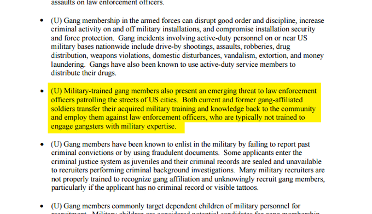 شرطيان في حالة تأهب خلال حادثة إطلاق النار في فلوريدا - شبكة إن بي أر 