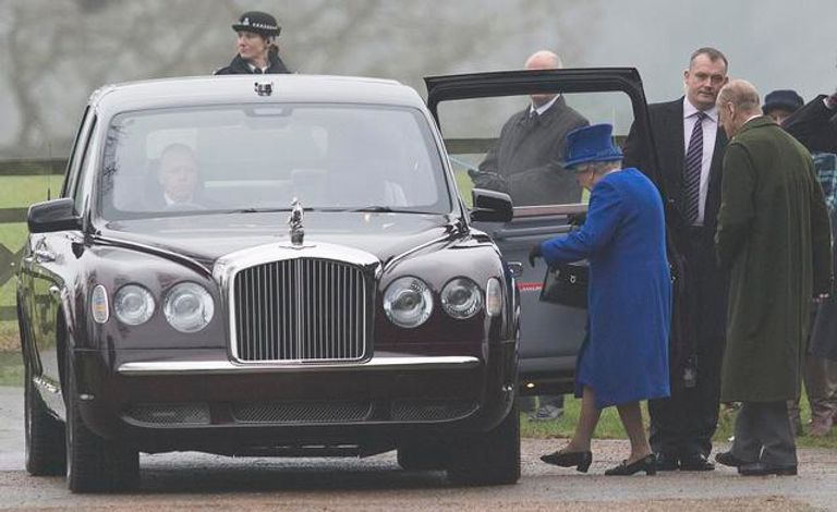 الملكة إليزابيث