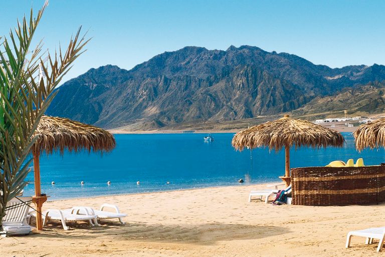 الاهرامات أبرز المعالم السياحية في مصر