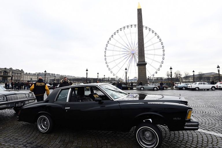 جانب من عرض السيارات المفتوح باريس