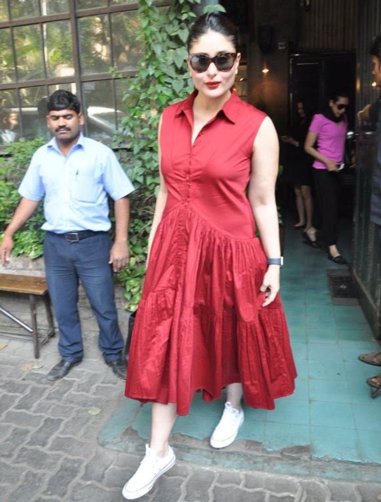 ظهور كارينا كابور بعد الولادة