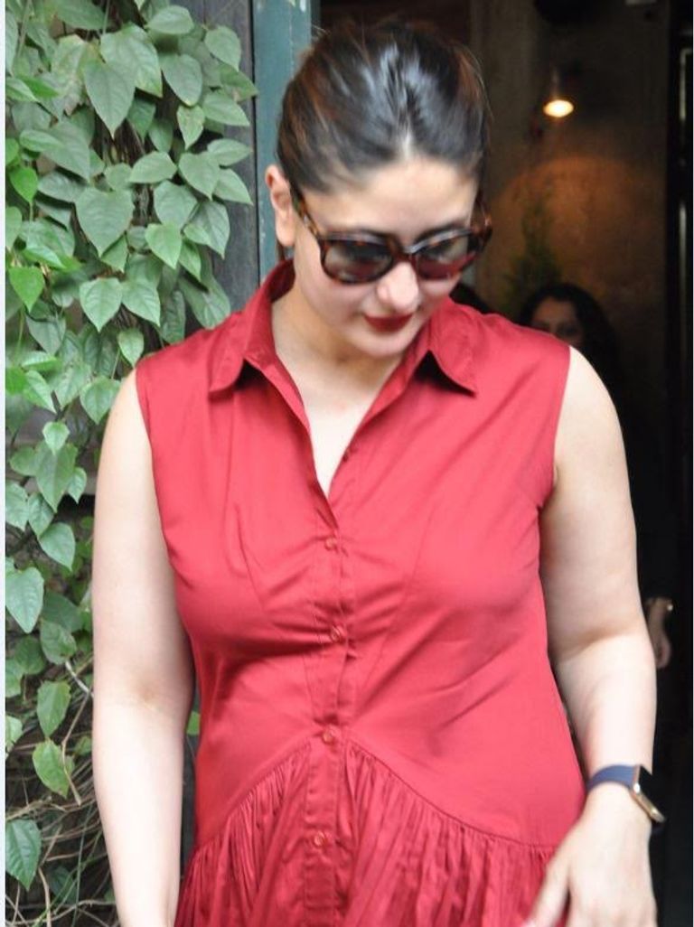 ظهور كارينا كابور بعد الولادة