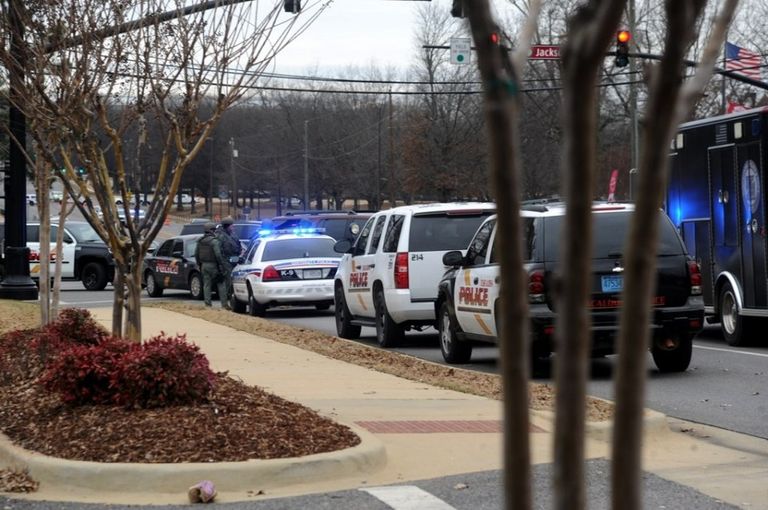 الشرطة في مكان الحادث بألاباما الأمريكية