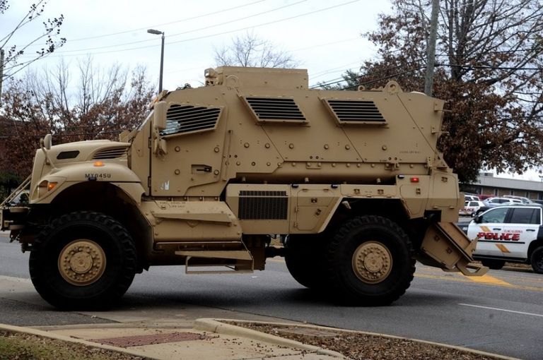 الشرطة في مكان الحادث بألاباما الأمريكية