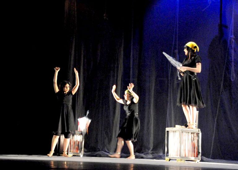 مهرجان المسرح العربي في دورته التاسعة