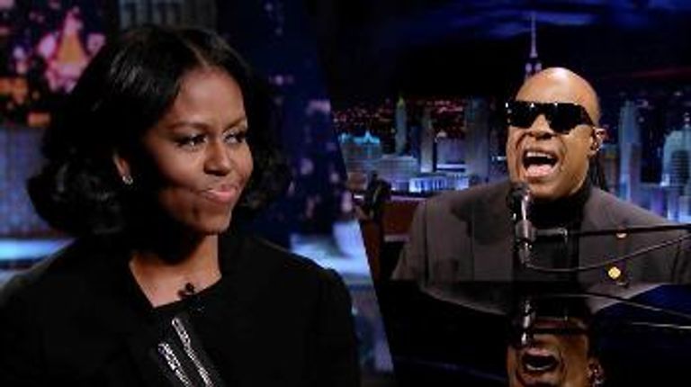 ميشيل أوباما وستيفي واندر 