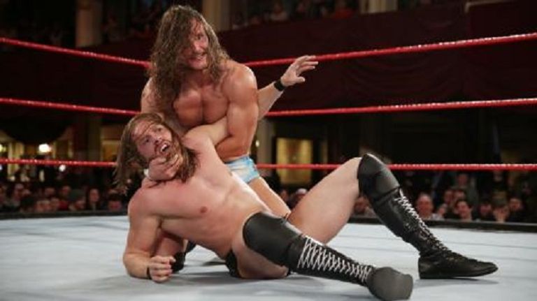 نزال سام جرادويل وزاكسون هاكسلي