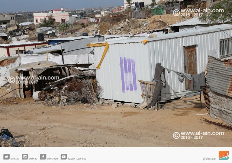 ثلاجات الموتى سكن مؤقت في غزة