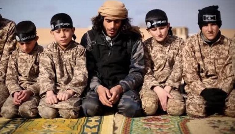 أطفال تم تجنيدهم من قبل تنظيم داعش 