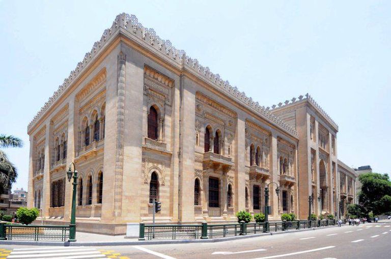 الرئيس السيسي يتفقد المتحف