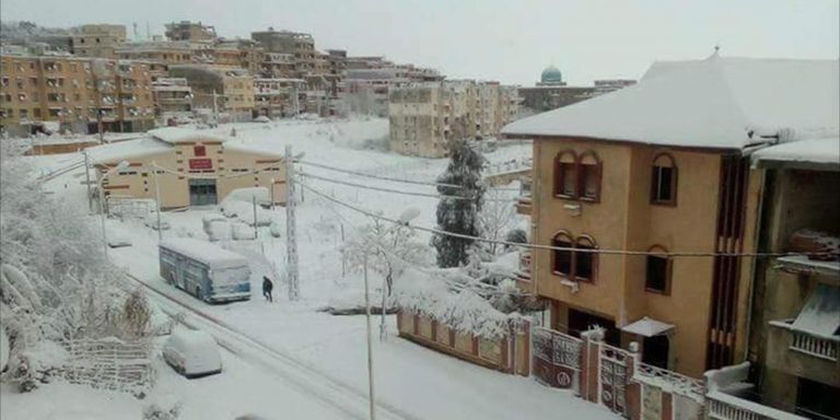 عاصفة ثلجية في الجزائر