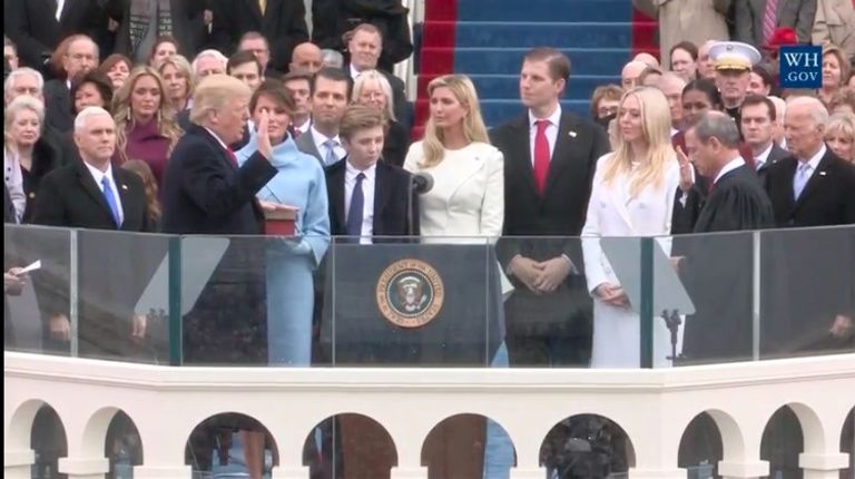 الرئيس الأمريكي ترامب