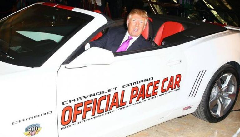 دونالد ترامب داخل أحد سياراته - موقع جالوبنيك