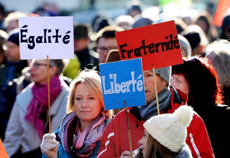 متظاهرة في برلين احتجاجا على ترامب