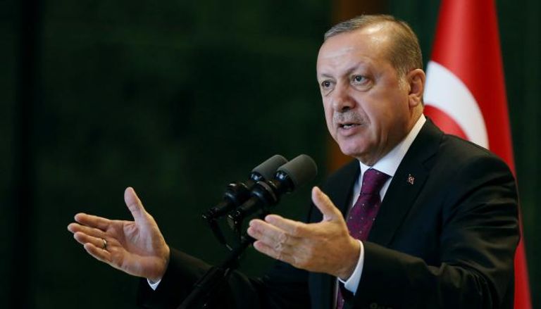 البرلمان التركي يوافق على توسيع صلاحيات أردوغان