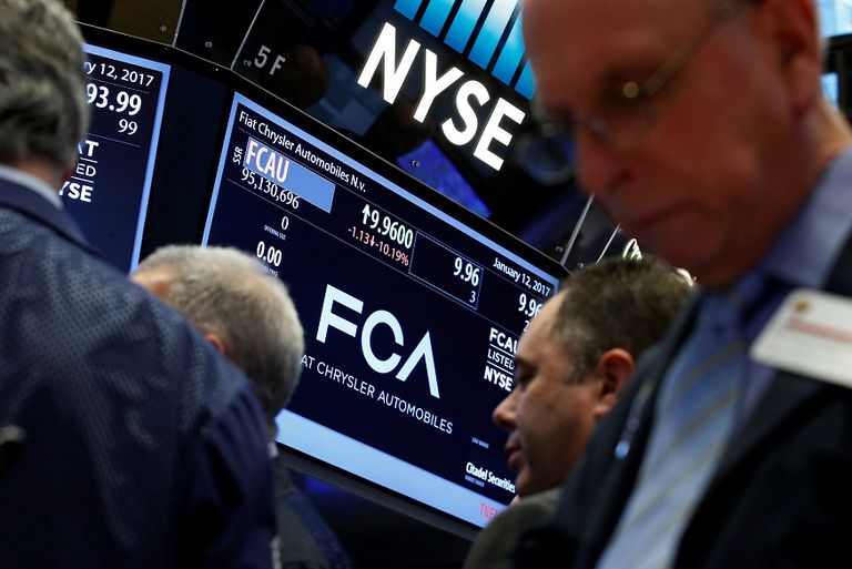 الرئيس الأمريكي دونالد ترامب في المكتب البيضاوي - رويترز