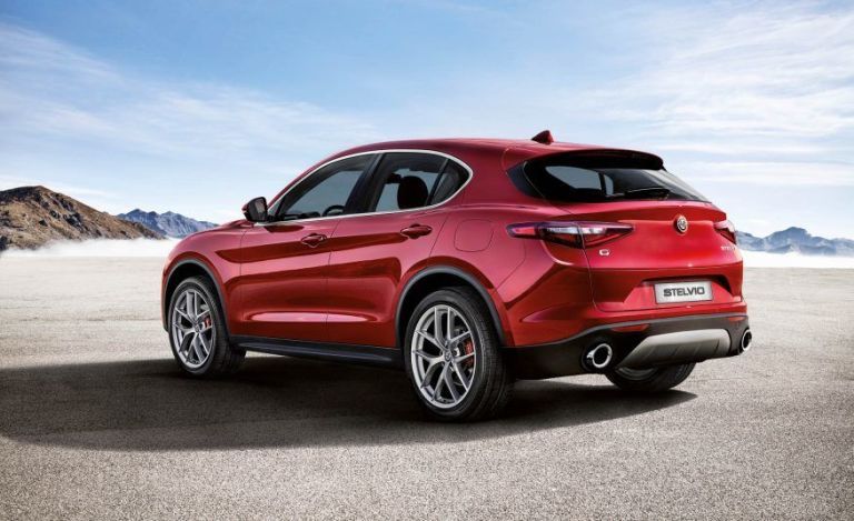 ستيلفيو حسناء ألفا روميو الحمراء - موقع ألفا روميو