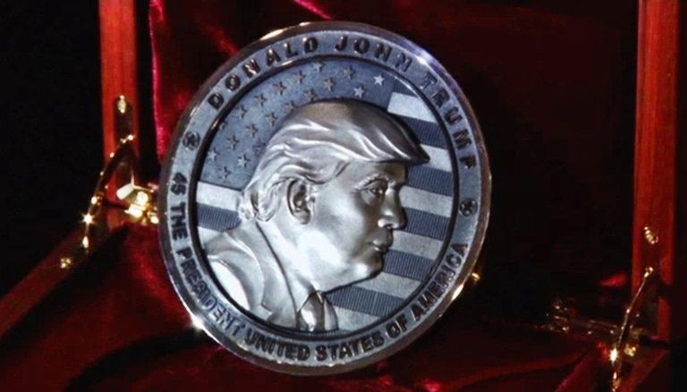 عملة ترامب بقيمة 10 آلاف دولار