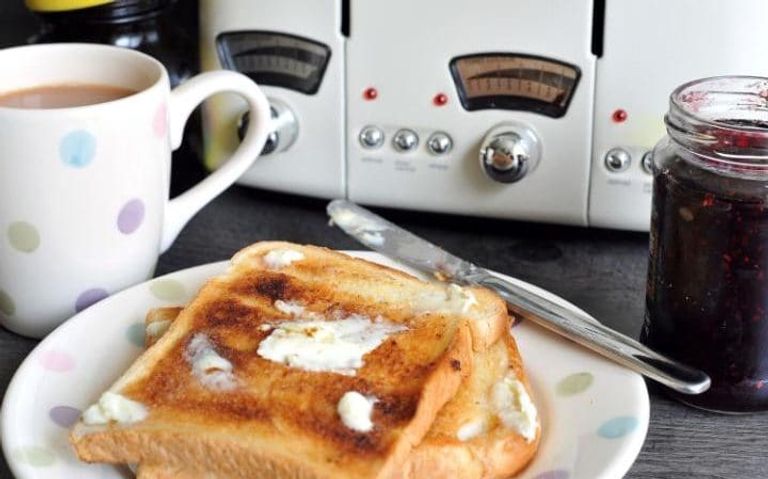 الأطفال أكثر إقبالا على النشويات